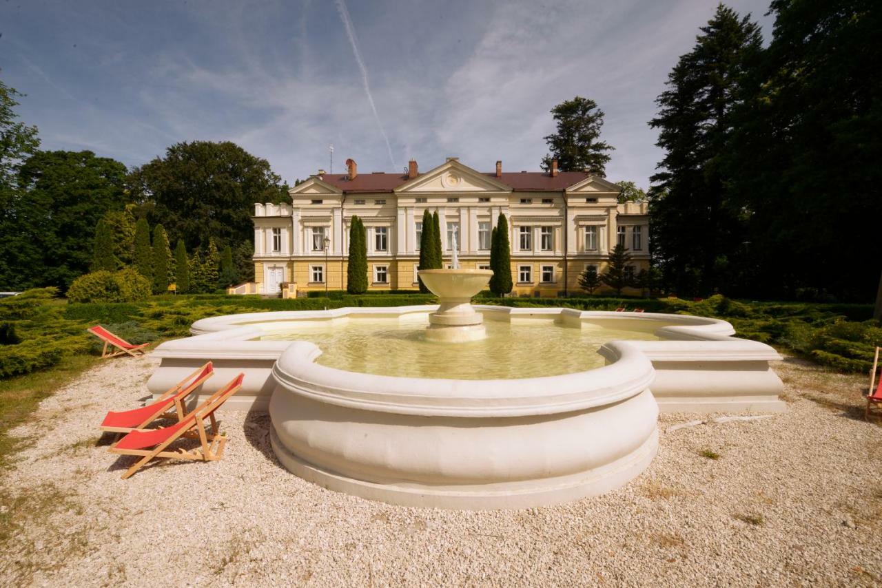 Palac Sasino Odnova Exterior foto